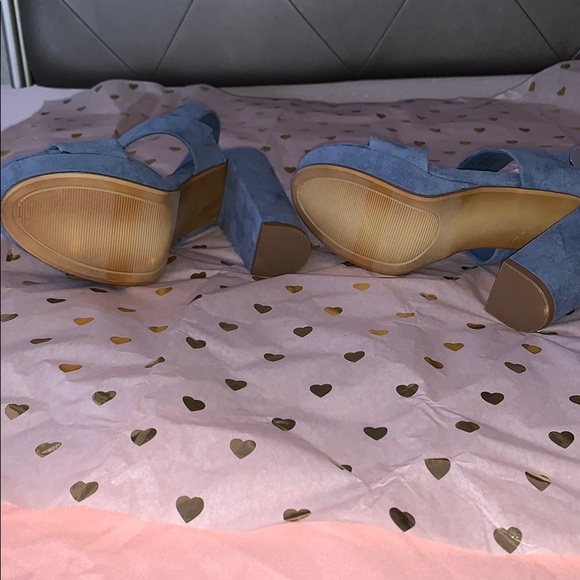 ✨NEW APT 9 BLUE HEELS✨ - Picture 3 of 5